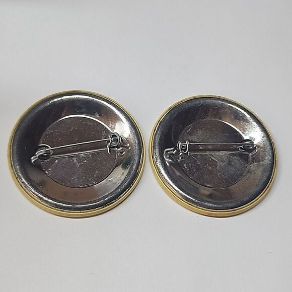 The Oak Ridge Boys Great Adventure  WHN 1050AM Radio Button Pin Brooch Vintage - Picture 4 of 5